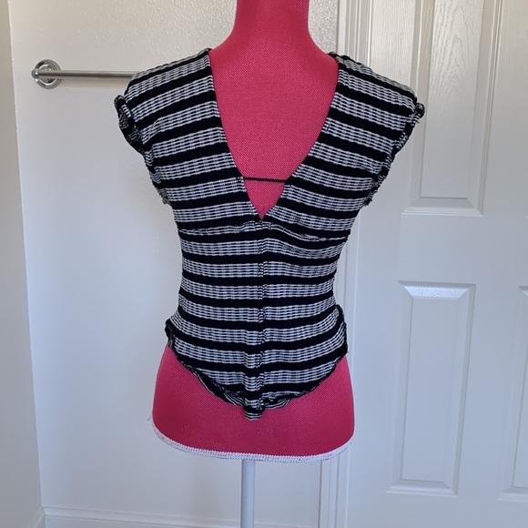 We The Free size S - Picture 3 of 3